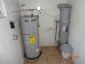 235 Lake Gertie Rd in DeLand, FL - Building Photo - Building Photo
