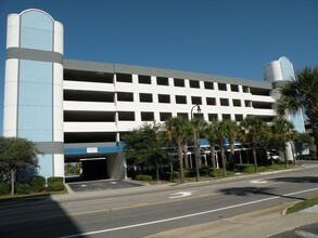 2300 N Ocean Blvd in Myrtle Beach, SC - Building Photo - Building Photo