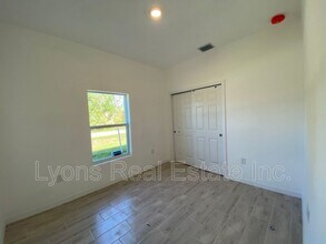 13216 Keystone Blvd in Port Charlotte, FL - Building Photo - Building Photo