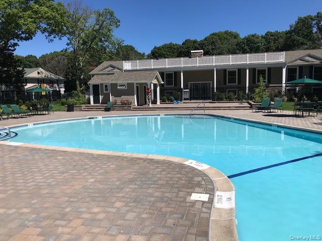 4 Dunstan Pl in Coram, NY - Building Photo - Building Photo