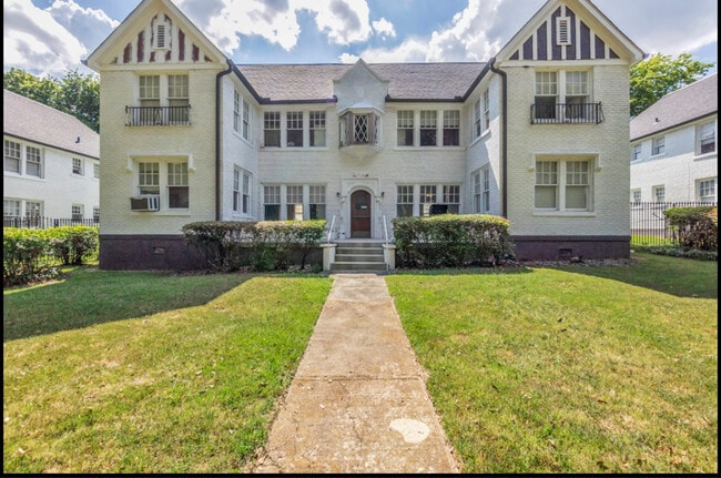 665 E Pkwy S