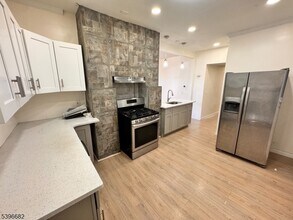 218 Murray St in Elizabeth, NJ - Building Photo - Building Photo