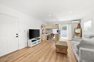 390 W Cocoa Beach Causeway in Cocoa Beach, FL - Building Photo - Building Photo