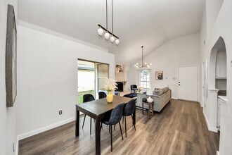 11611 Highland Meadow Dr in Houston, TX - Building Photo - Building Photo