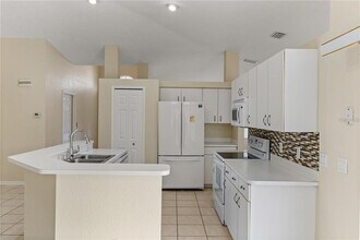 3915 Fonsica Ave in North Port, FL - Building Photo - Building Photo