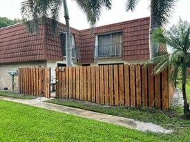 3216 Spanish Wells Dr in Delray Beach, FL - Building Photo