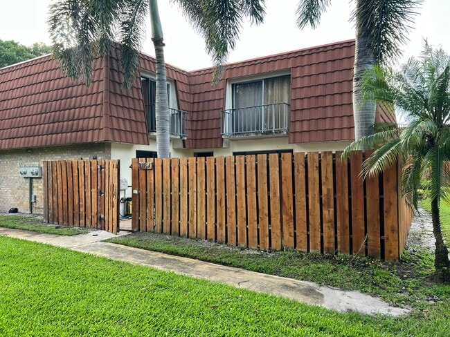 property at 3216 Spanish Wells Dr