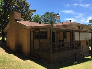 4855 Toney Dr in Columbus, GA - Building Photo - Building Photo