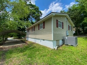 406 25th St N in Pell City, AL - Building Photo - Building Photo