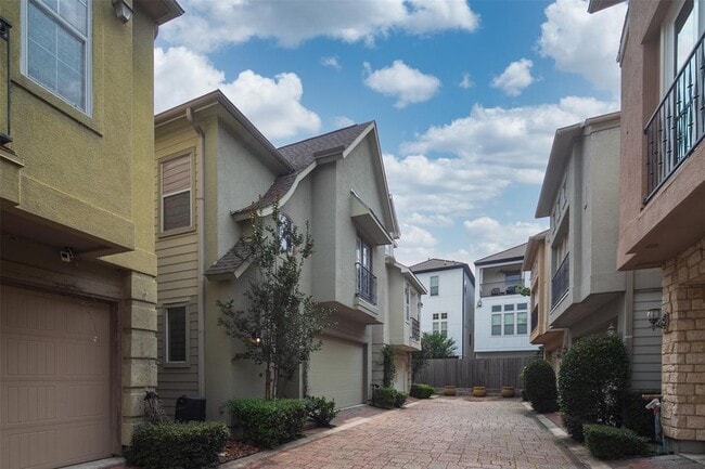 2804 Sherwin St in Houston, TX - Foto de edificio - Building Photo