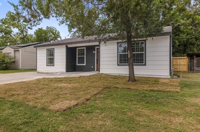 3906 Simsbrook Dr in Houston, TX - Building Photo - Building Photo