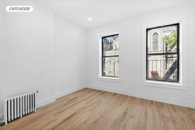 202 W 96th St in New York, NY - Building Photo - Building Photo