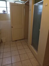 911 Windsor Ave, Unit 4 in Bristol, TN - Building Photo - Building Photo