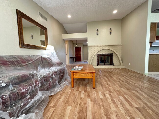 2825 Shenandoah Ave in Henderson, NV - Building Photo - Building Photo