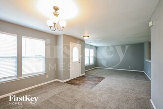 6670 Eagle Crossing Blvd in Brownsburg, IN - Building Photo - Building Photo