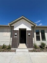 300 Lucas Ln in Melissa, TX - Building Photo