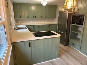 206 Elmbrook Dr in Manlius, NY - Building Photo - Building Photo