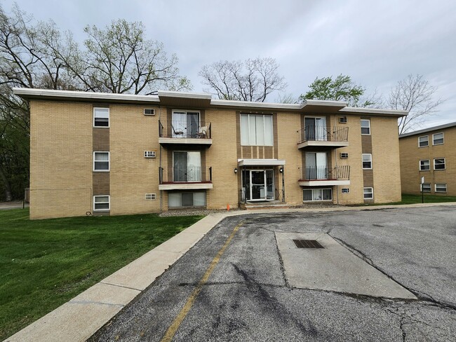property at 5378 Lee Rd