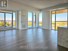 397 Royal Orchard Blvd in Markham, ON - Building Photo - Building Photo