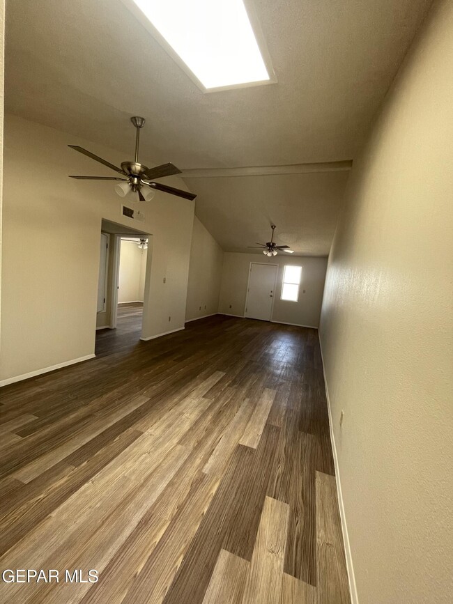 2612 Sacramento Ave in El Paso, TX - Building Photo - Building Photo