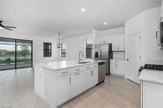 20066 Napa Loop in Estero, FL - Building Photo - Building Photo