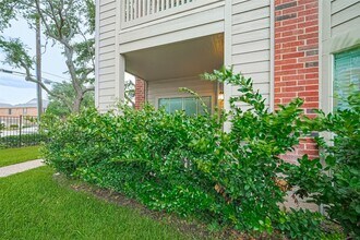 1330 Old Spanish Trl in Houston, TX - Building Photo - Building Photo