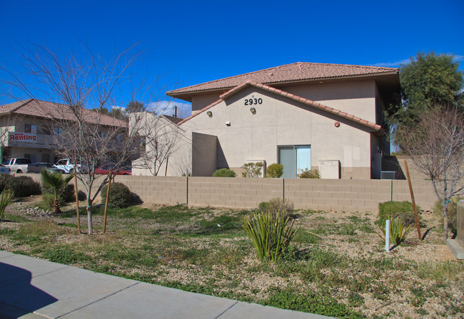 2930 E Beck Ln in Phoenix, AZ - Building Photo - Building Photo