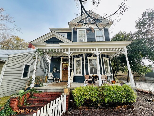 property at 108 N 8th St