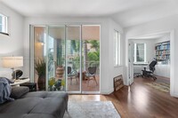 125 Jefferson Ave, Unit 121 in Miami Beach, FL - Building Photo - Building Photo