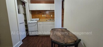 51 S 5th St in Easton, PA - Building Photo