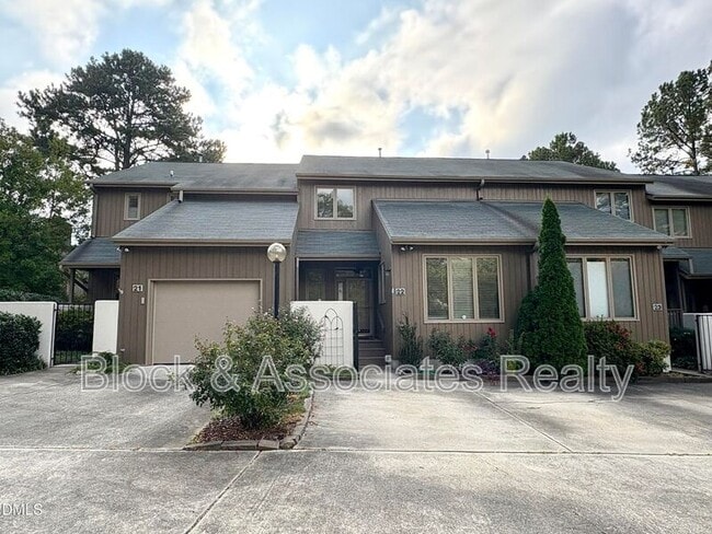 property at 22 Bayswater Pl