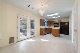 102 Presidio Dr in Leander, TX - Building Photo - Building Photo