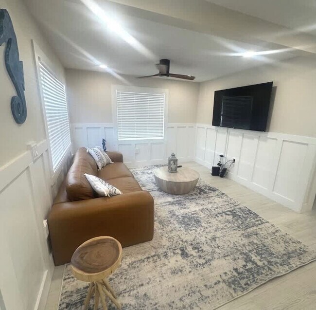 3006 Gulf Dr in Holmes Beach, FL - Building Photo - Building Photo