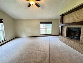 1037 NW 166th St in Edmond, OK - Building Photo - Building Photo