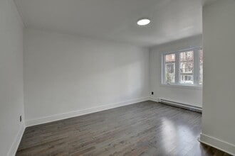 8807 Verville Rue in Montréal, QC - Building Photo - Building Photo