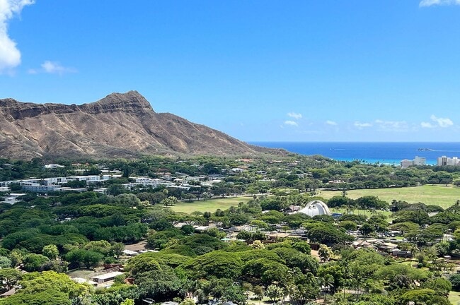 property at 2600 Pualani Way