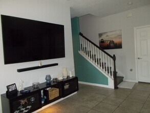 2406 Seven Oaks Dr in St. Cloud, FL - Building Photo - Building Photo