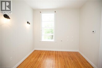 36 Dumfries St in Brant, ON - Building Photo - Building Photo