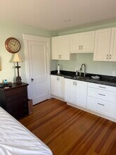 55 North Rd, Unit Unit C in Jamestown, RI - Foto de edificio - Building Photo