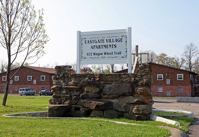 Eastgate Village Apartments in Mansfield, OH - Foto de edificio - Building Photo