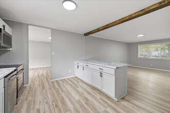3001 S Broadway St in Yorktown, IN - Building Photo - Building Photo