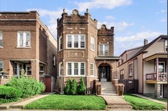 4835 W Cornelia Ave, Unit Basement in Chicago, IL - Building Photo - Building Photo