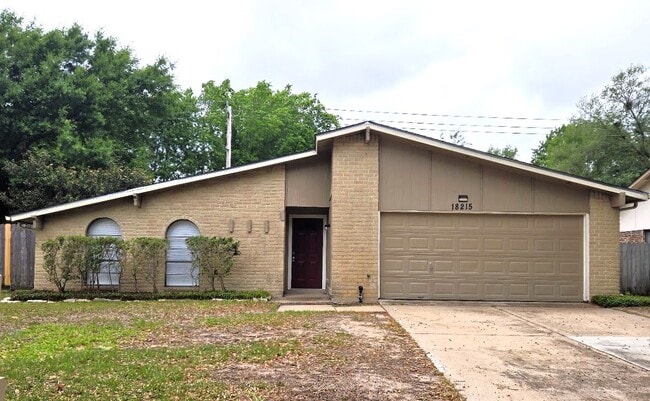 18215 Tall Cypress Dr in Spring, TX - Building Photo - Building Photo