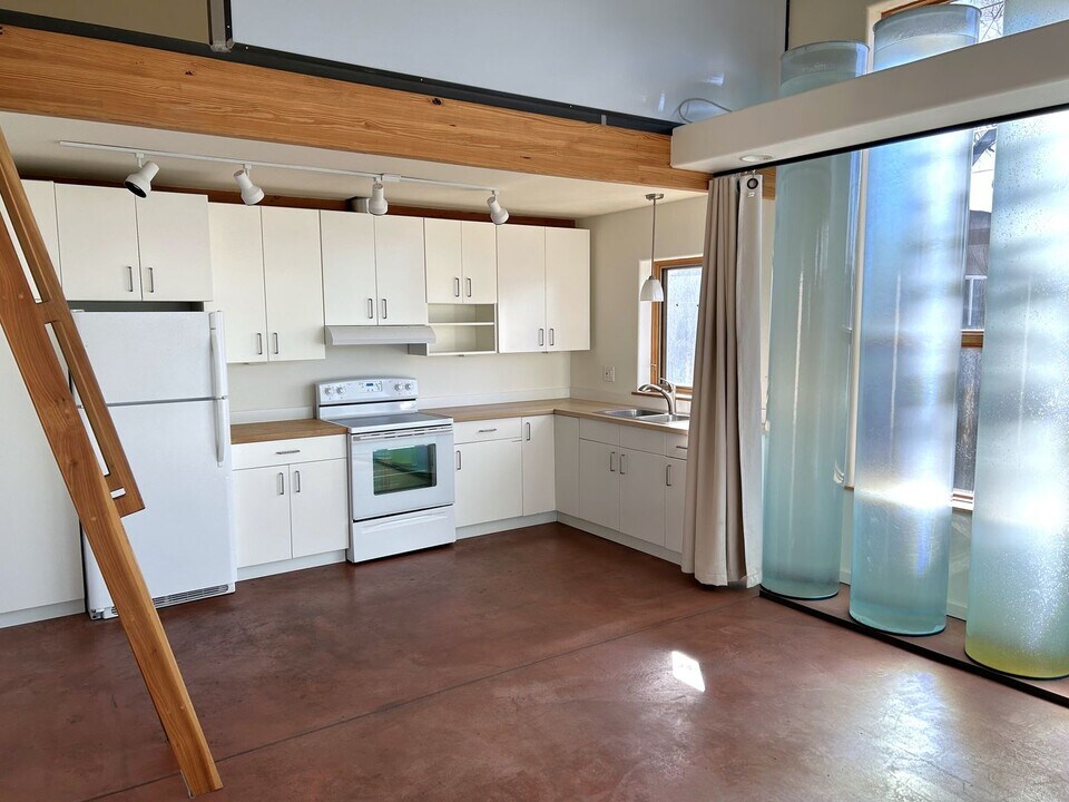 209 Cornell Dr SE in Albuquerque, NM - Building Photo