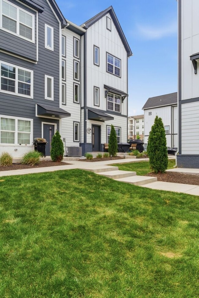 700 Davenport Ave in Nashville, TN - Building Photo - Building Photo