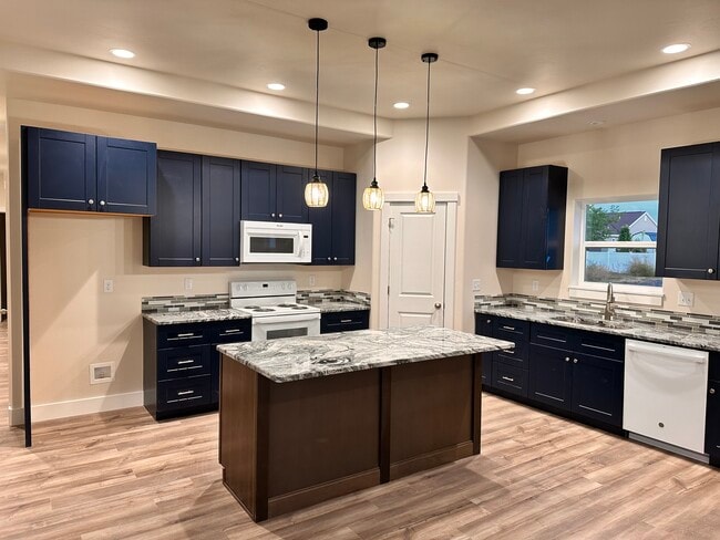 property at 1015 Cheney Dr W