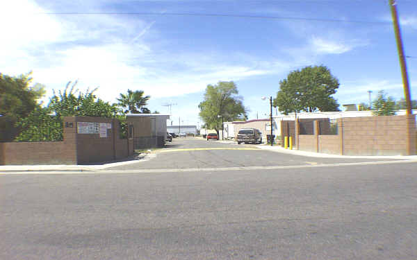 Beverly Mobile Home Park in Mesa, AZ - Foto de edificio