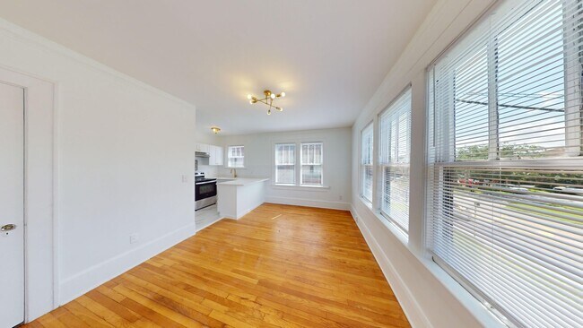 property at 2331 Riverside Ave