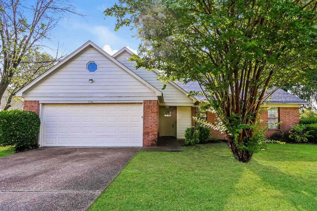 5356 Ross Rd in Memphis, TN - Building Photo