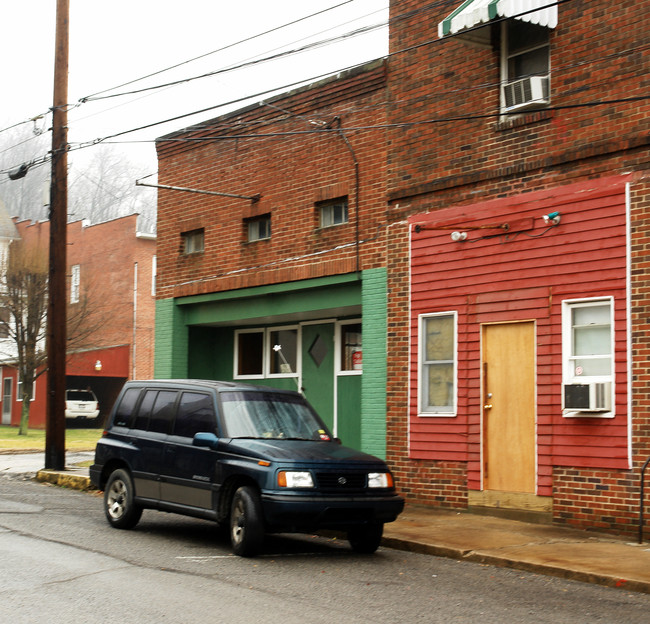 38-43 Depot St in Jane Lew, WV - Building Photo - Building Photo